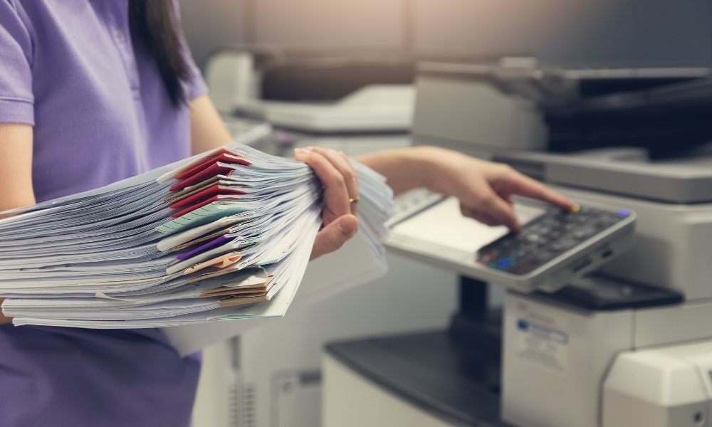 6 Ways Document Scanning Services Help Your Business Save