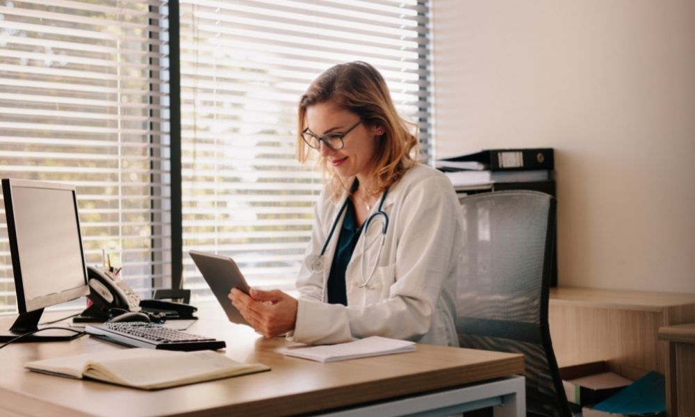 7 Ways Going Paperless Benefits Your Medical Business